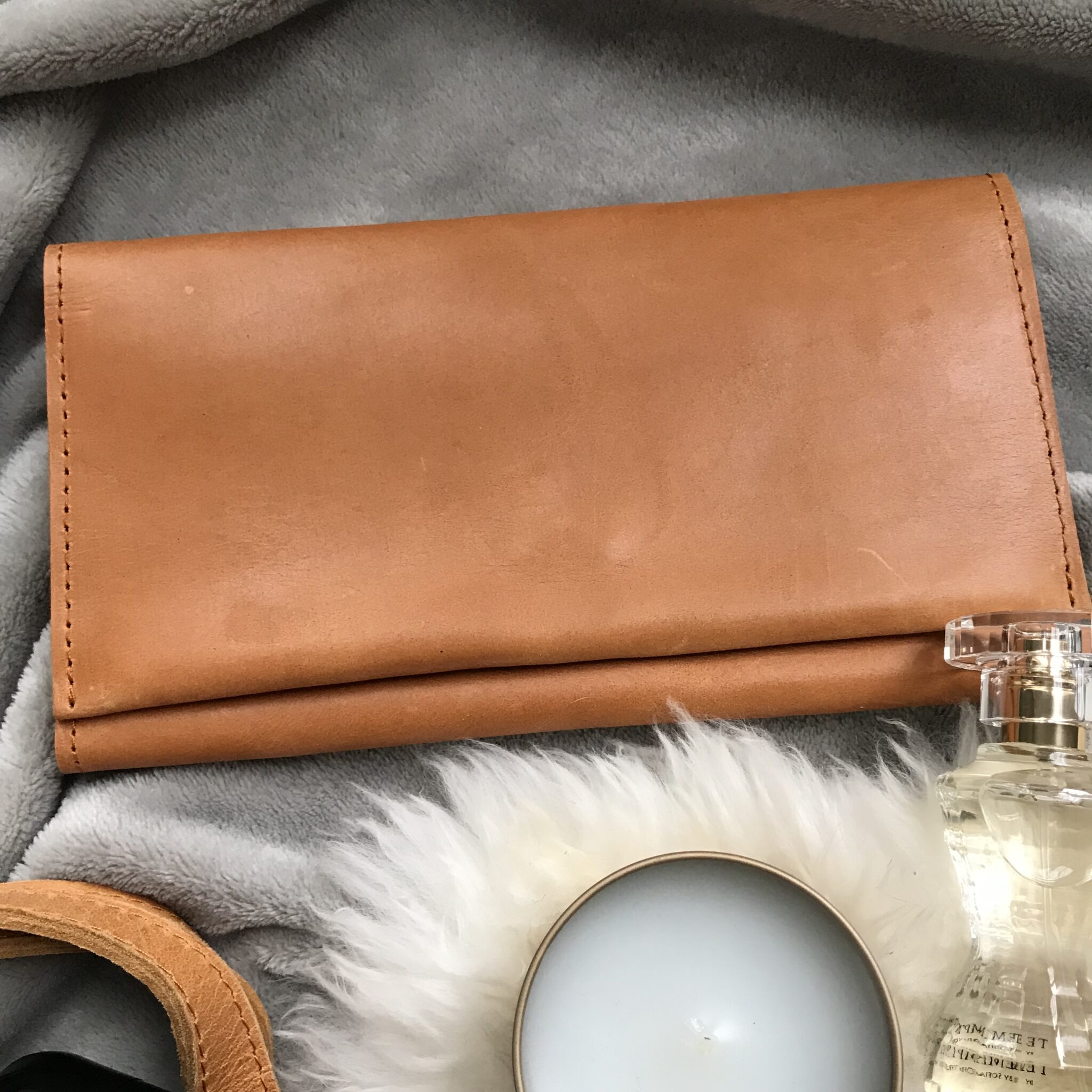 leather clutch wallet