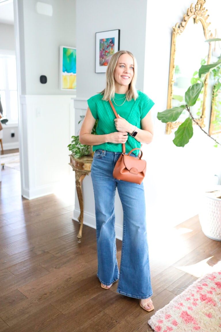 Flare for Fashion: The Ultimate Guide to Styling Bell Bottom Jeans