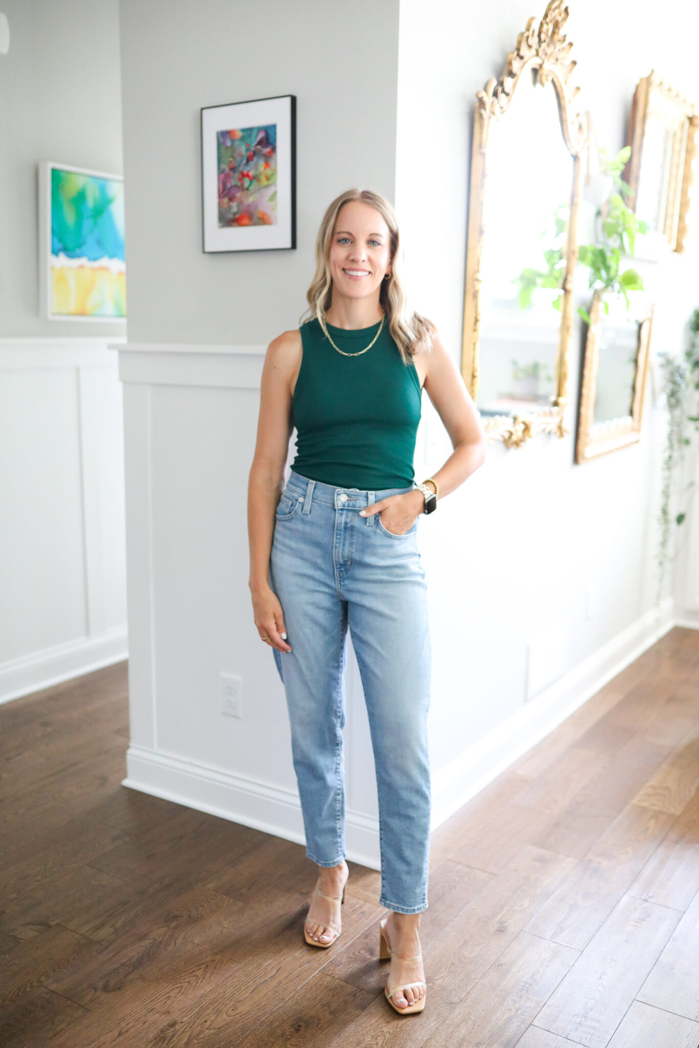 Jen wearing Levi's Jeans: High Waisted Mom Jeans in a size 25 from the front