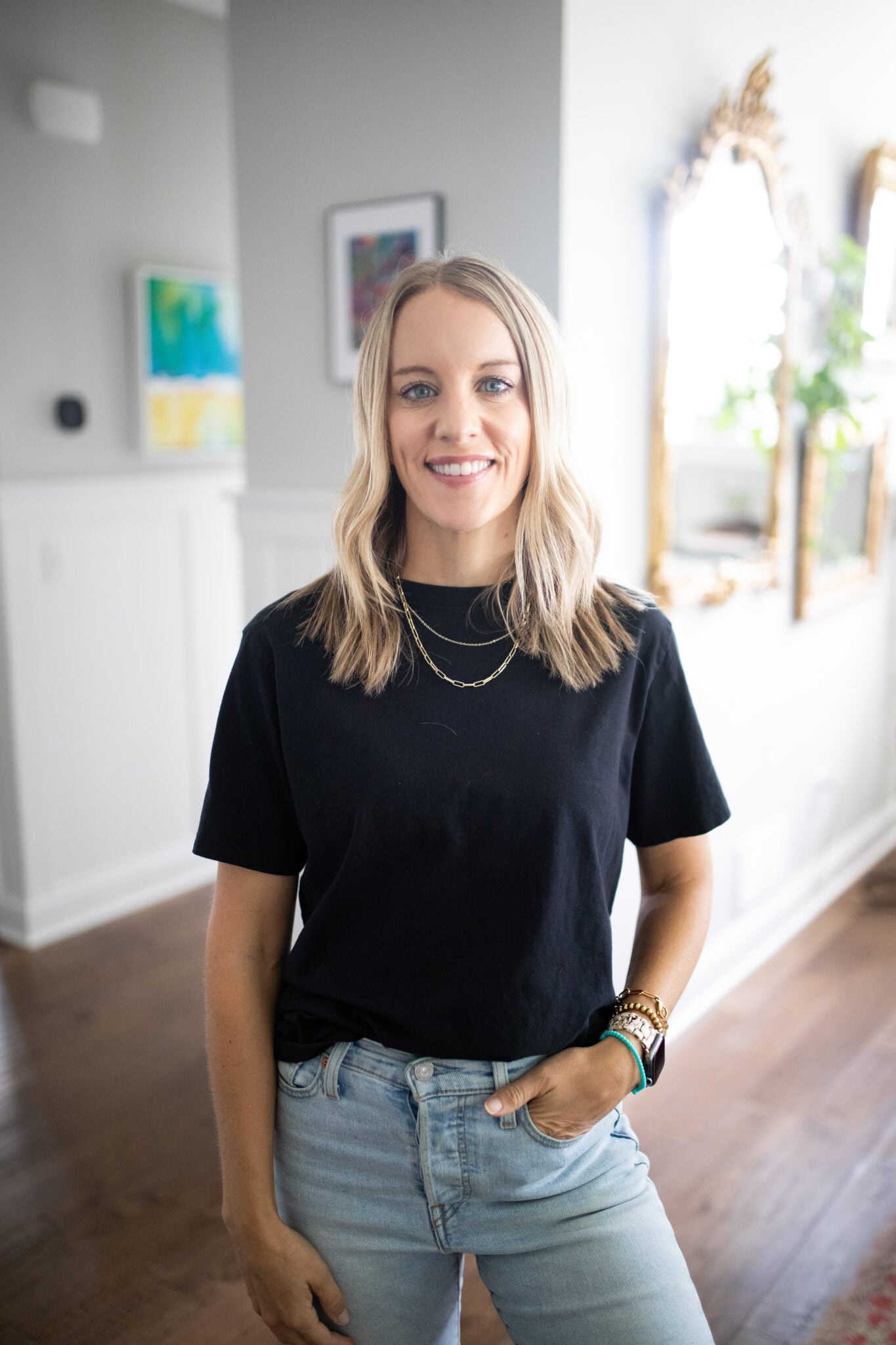 best t shirts for women, everyday t shirts, classic white tee, versatile t shirts, casual t shirts, comfortable t shirts, stylish t shirts, wardrobe basics, must have t shirts, affordable t shirts, neutral t shirts, colorful t shirts, black t shirt outfit, brown t shirt outfit, green t shirt outfit, red t shirt outfit, casual outfit ideas, everyday outfit essentials, best basic tees, t shirts to wear on repeat