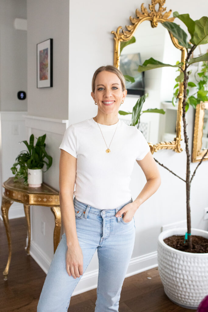 best t shirts for women, everyday t shirts, classic white tee, versatile t shirts, casual t shirts, comfortable t shirts, stylish t shirts, wardrobe basics, must have t shirts, affordable t shirts, neutral t shirts, colorful t shirts, black t shirt outfit, brown t shirt outfit, green t shirt outfit, red t shirt outfit, casual outfit ideas, everyday outfit essentials, best basic tees, t shirts to wear on repeat